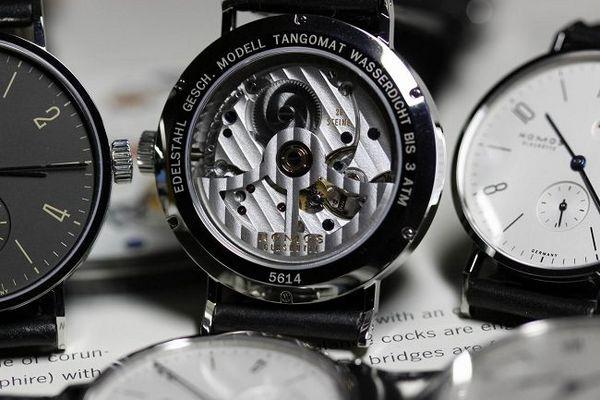 法穆兰维修电话（法穆兰表带断了）