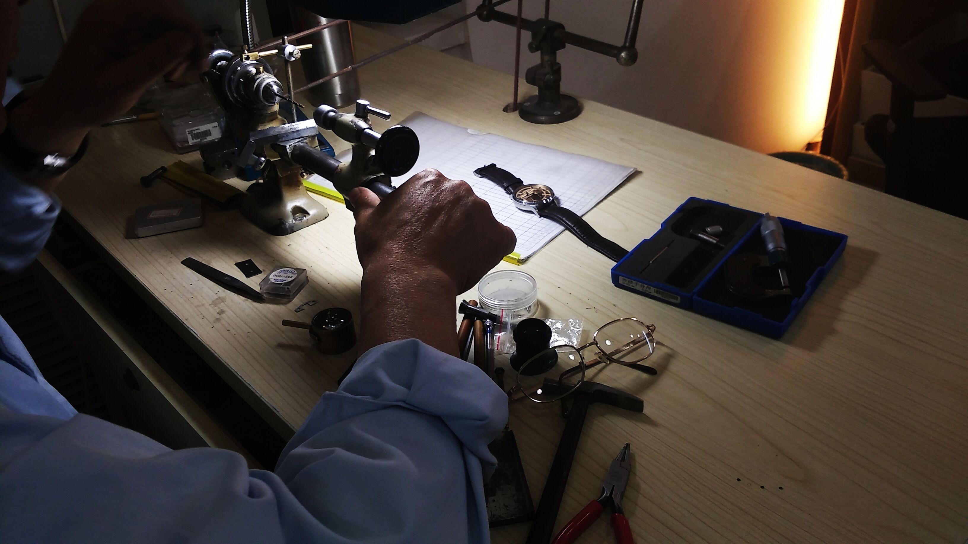 法穆兰手表维修服务中心（法穆兰手表轴心松动）